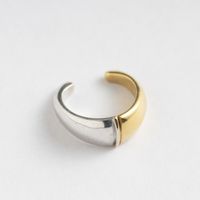 LISRIQUE/crescent moonバイカラーイヤーカフ